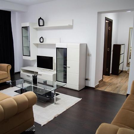 Ultracentral Golden Apartament 2 Suczawa Zewnętrze zdjęcie