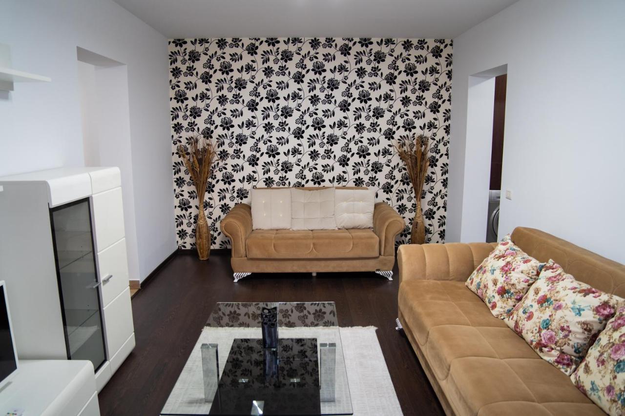 Ultracentral Golden Apartament 2 Suczawa Zewnętrze zdjęcie
