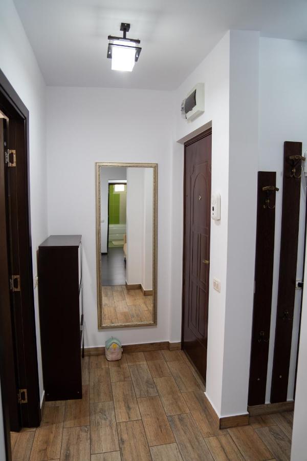 Ultracentral Golden Apartament 2 Suczawa Zewnętrze zdjęcie