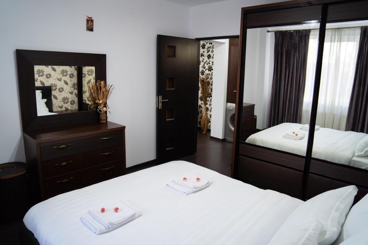 Ultracentral Golden Apartament 2 Suczawa Zewnętrze zdjęcie