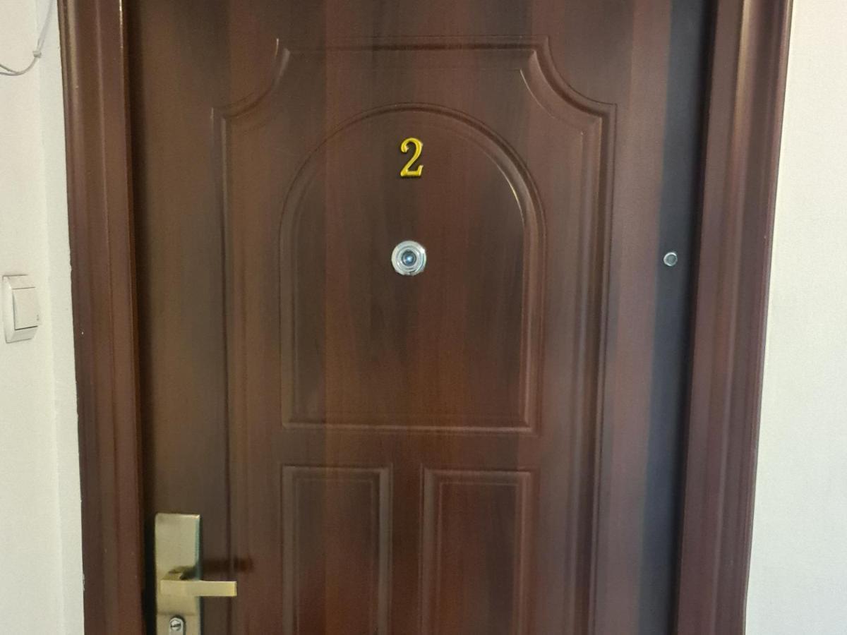 Ultracentral Golden Apartament 2 Suczawa Zewnętrze zdjęcie